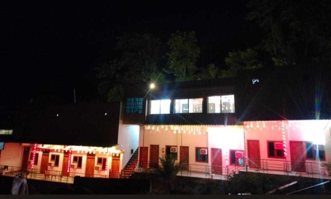Hotel Studioz Sahastradhara Dehradun Exterior photo